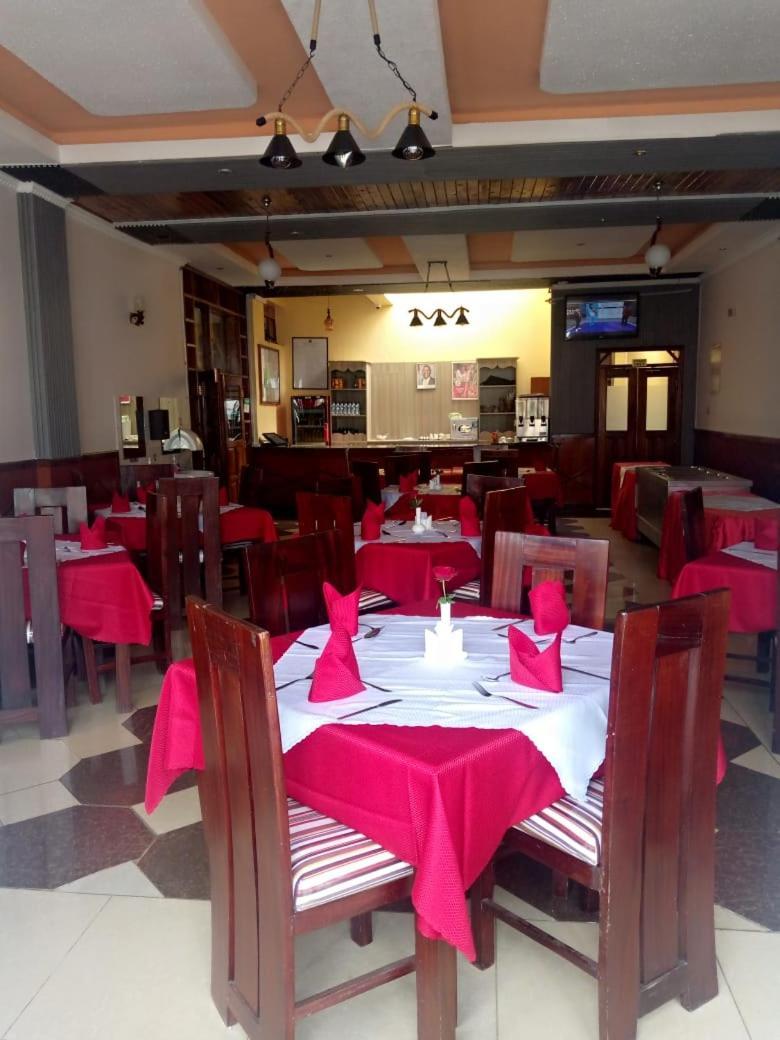 Hotel Winstar Eldoret Buitenkant foto